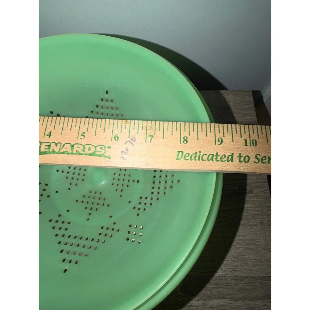 Vintage Tupperware Colander Mint Green Jadeite Starburst Drainer 339 USA